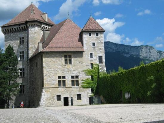 Histoire château d'Annecy