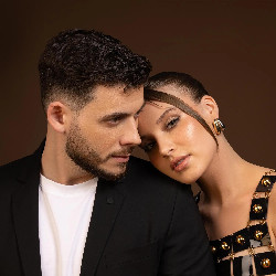 Jeck & Carla - A Qui Le Tour