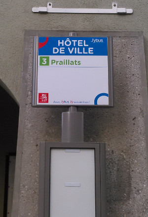Arrêt bus Rumilly