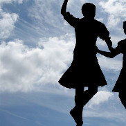 Bal des familles à Sales