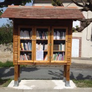 Rumilly : Inauguration de la seconde boîte à livres