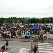 Brocante à Vallières-sur-Fier