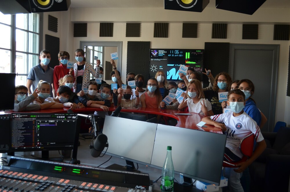 Visite Radio FMR