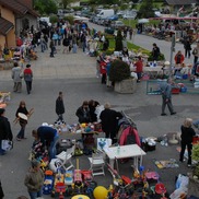 Brocante à Vallières sur Fier