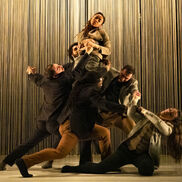 Spectacle OÜM de la compagnie Massala au Quai des Arts de Rumilly