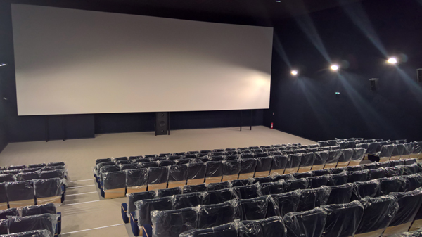 Salle 1 - Vue des gradins.