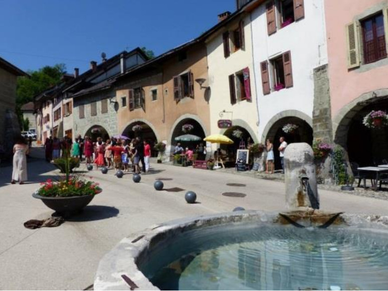 place trophée alby sur chéran